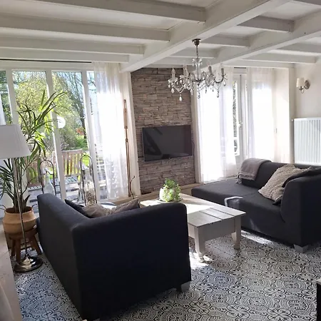 Holiday home Rekerlanden 46